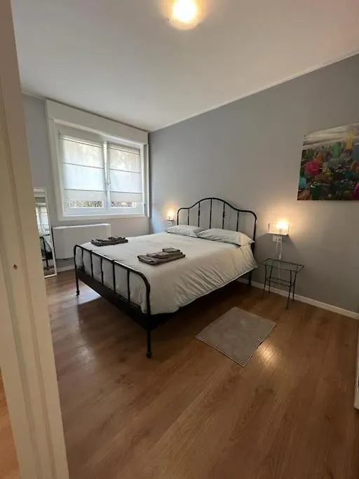 Apartment Casa Centrale In Piazza Della Repubblica Milan Italy